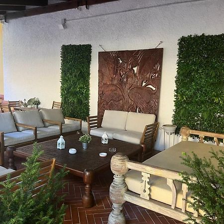Monolocale Adelaide Abbadesse Guest House Milan Exterior photo
